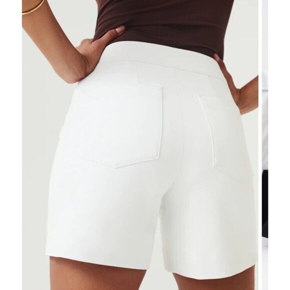 Spanx On the Go 6" Shorts White Silver Lining Technology Size L - Picture 2 of 16